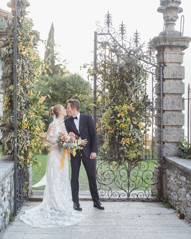 Happy anniversary to Sara and Brian! 💜 We miss you and hope you're celebrating this special day with all the love and joy! 
Planning and design: @lakecomoweddings
Photography: @lifeimages 
Videography: @storyboxcinema
Florals: @tulipinadesign
Location: @villapliniana
Entertainment: @elanartists
Hair & makeup: @kellydawnbridal

#TheLakeComoWeddingPlanner #LakeComo #LakeComoWedding #LakeComoWeddingPlanner #VillaPliniana #Wedding #WeddingDesign #FloralDesign #WeddingCeremony #WeddingInspiration #DestinationWedding #LakeComoWeddings #LagodiComo